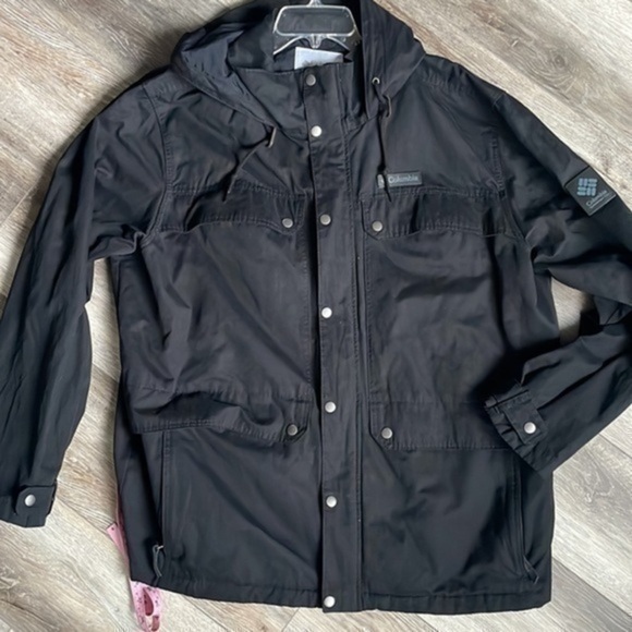 Columbia Coat Men's size XL Black hooded Outer Utilitarian style